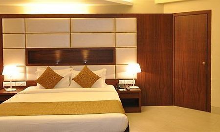Kempton Hotel Колката Екстер'єр фото
