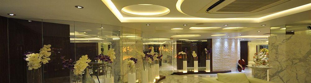 Kempton Hotel Колката Екстер'єр фото