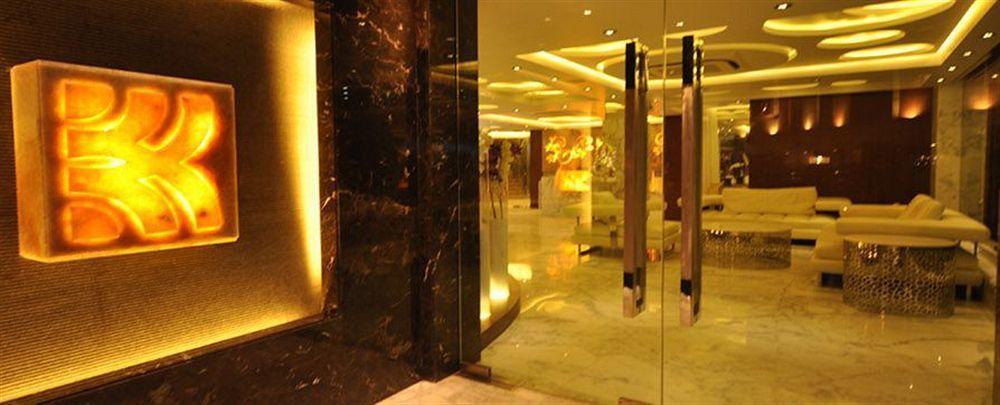 Kempton Hotel Колката Екстер'єр фото