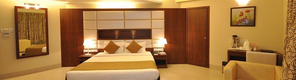 Kempton Hotel Колката Екстер'єр фото