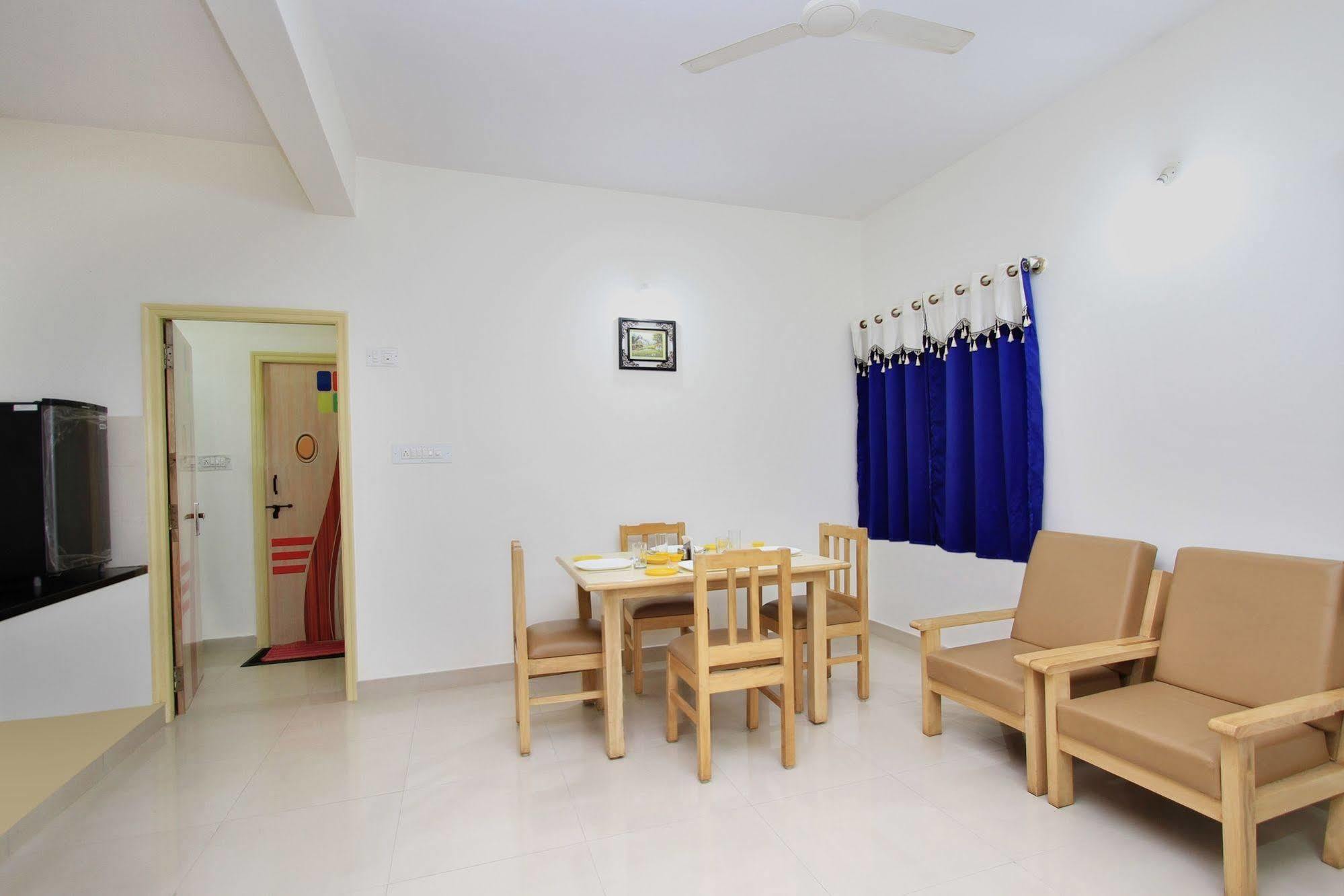 Kempton Hotel Колката Екстер'єр фото